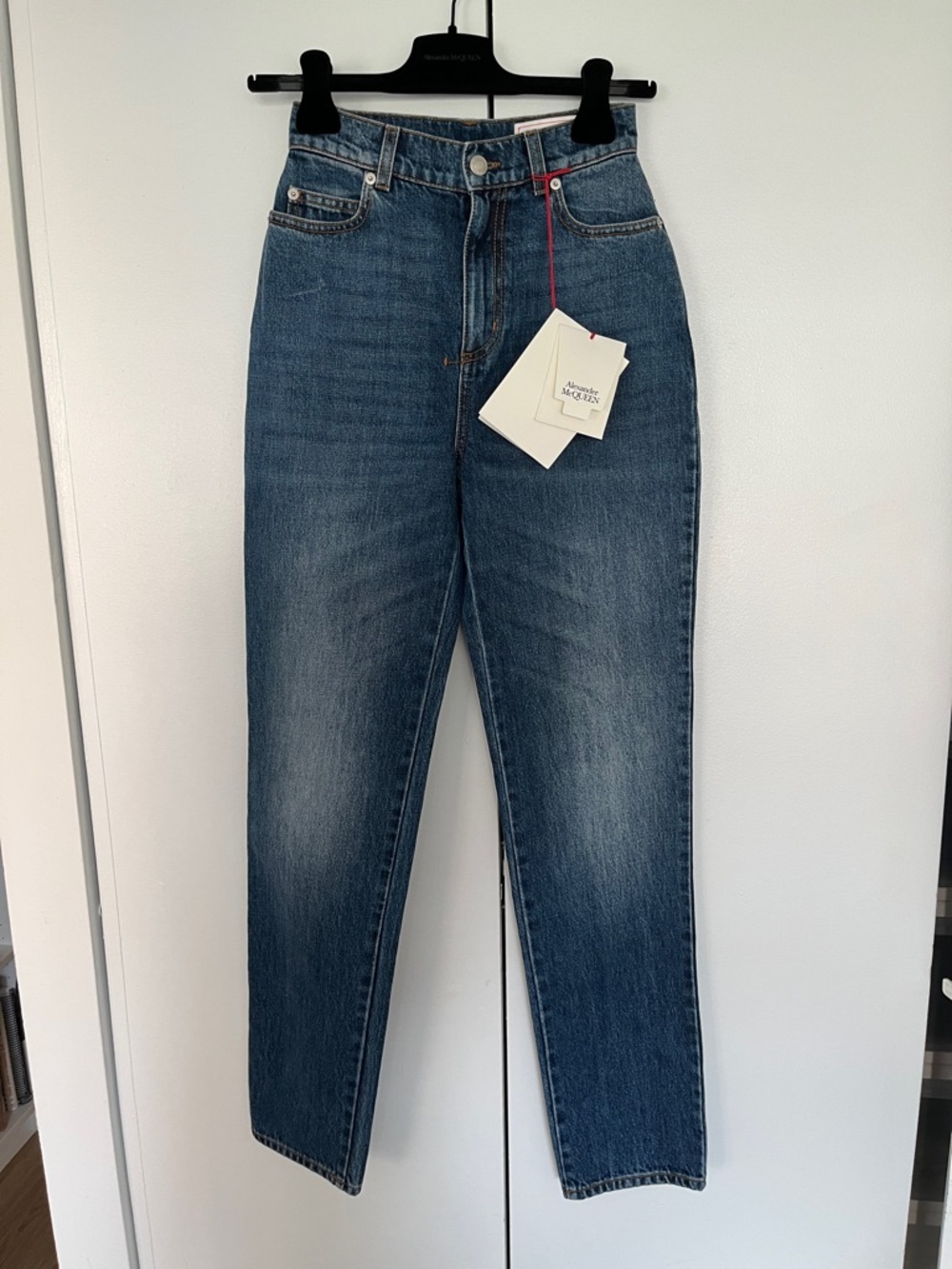 Alexander McQueen High Rise Tapered Straight Jeans Med Wash S23 Size 24 NWT $790 - Picture 9 of 16